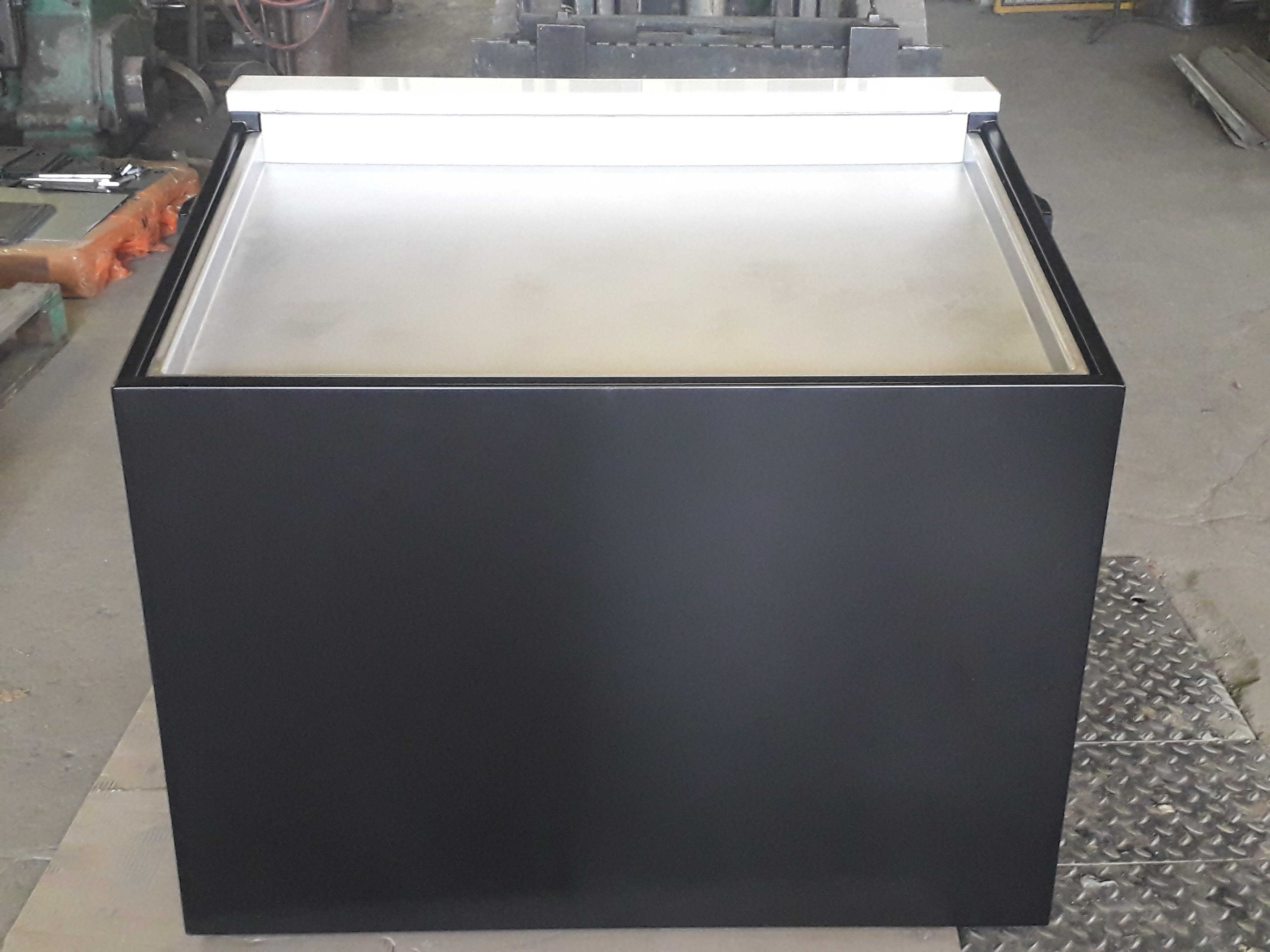 TOLERIE/PRESENTOIR A HUITRE/20190502_143155.jpg